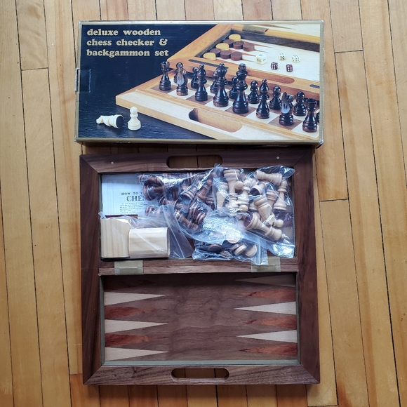 Deluxe Wooden Chess Checker & Backgammon Set, 3 in 1 - Picture 1 of 7